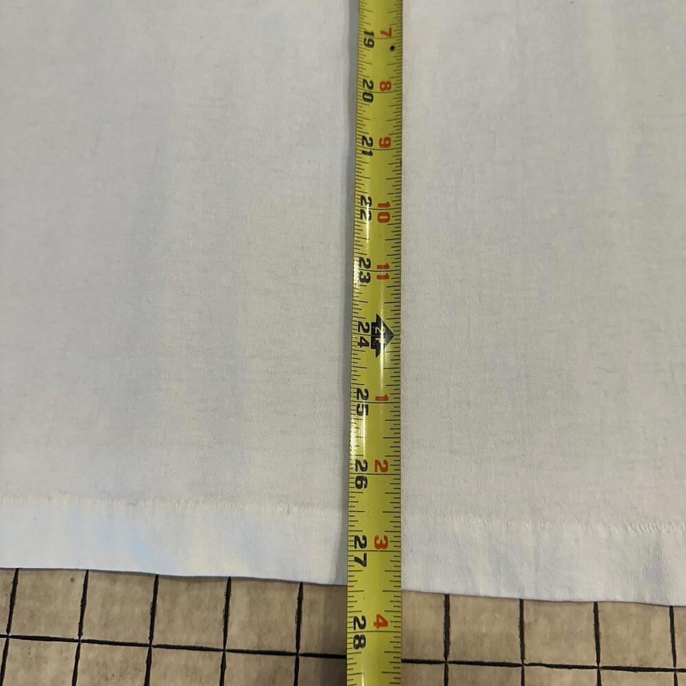 Vintage Fruit Of The Loom Best T-Shirt XL Paint Walmart SUPERCENTER Paper Thin - Picture 10 of 10